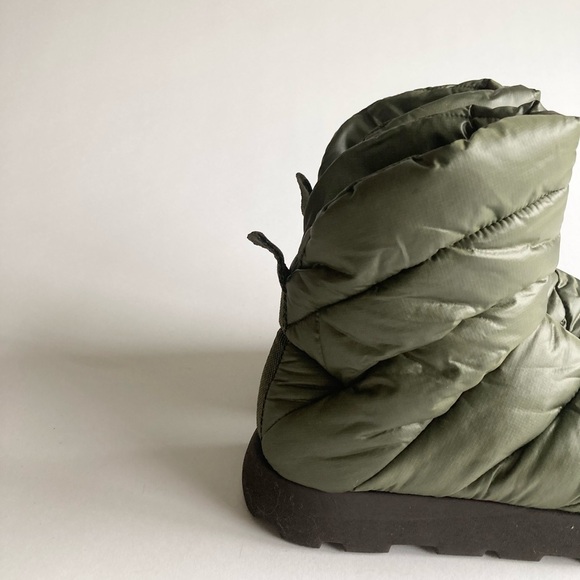 New Piumestudio Luna Military Nylon Pillow Puffy Slip On Booties Sz EUR40, US9.5 - Picture 5 of 15